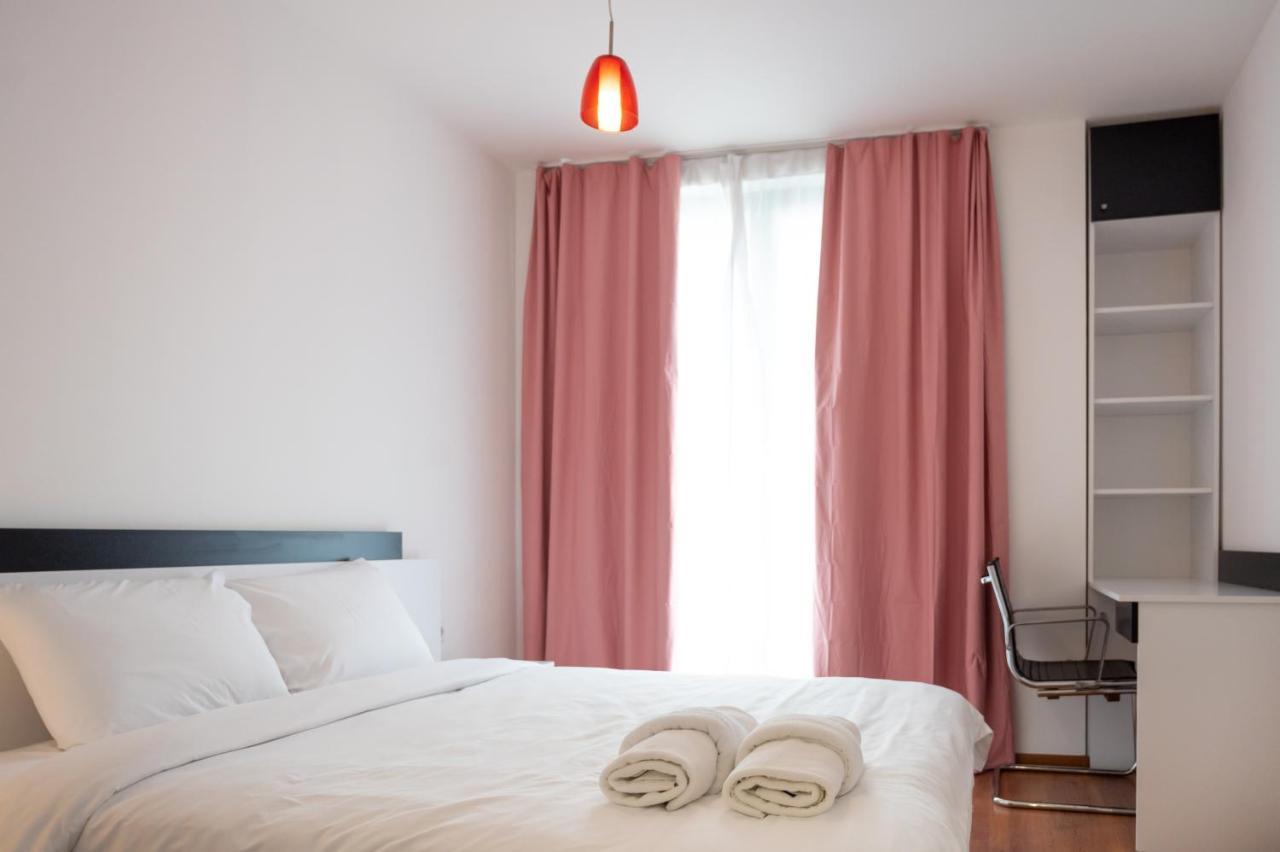 Sunny 1Bdr Apartment Near Center Sofia Exterior photo